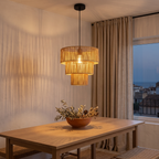 FibraLuz sobre la mesa del comedor
